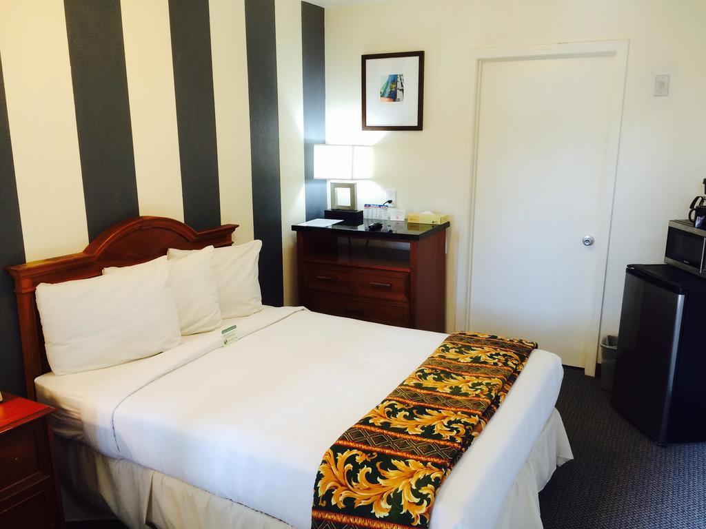 Inn West Park Inn- Extended / Weekly Rates Available